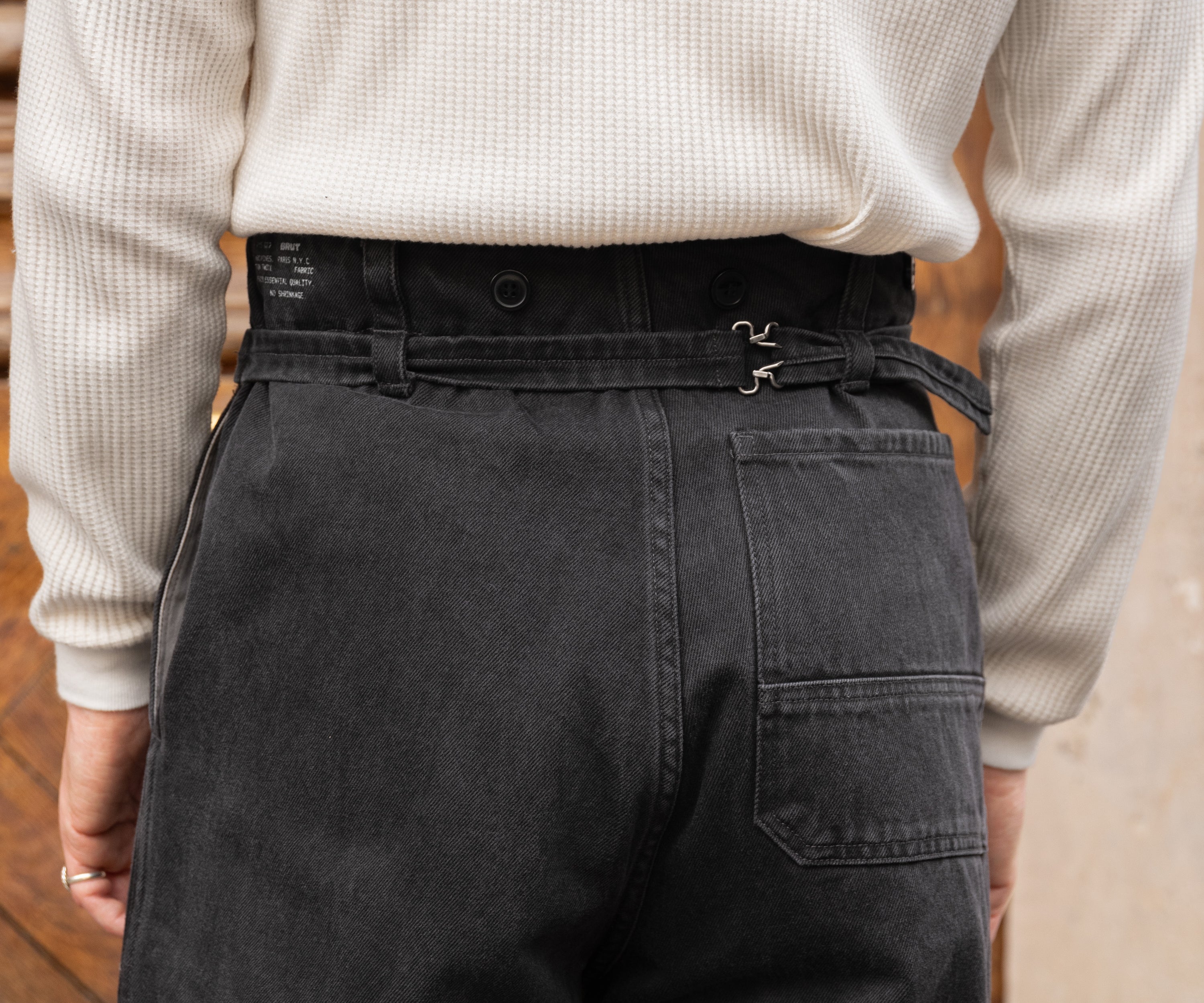 THE BUCKLE BACK PANTS Pants US26 / FR36 / BLACK - BRUT Clothing