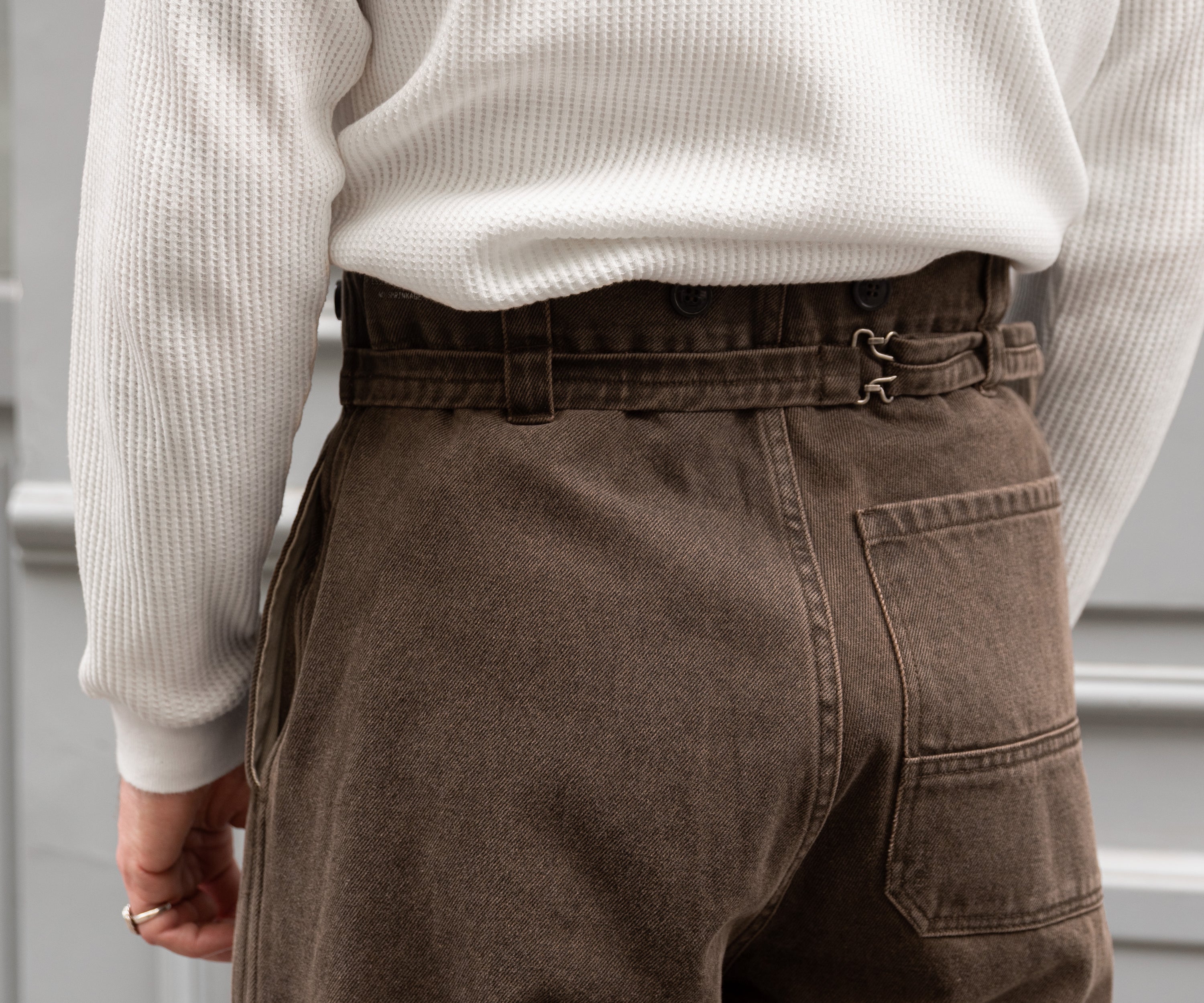 THE BUCKLE BACK PANTS Taille US 26 / FR 36 / MARRON - BRUT Clothing
