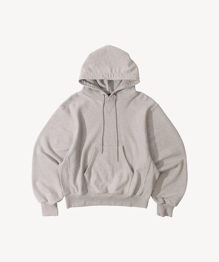 <span>THE CLASSIC HOODIE</span>