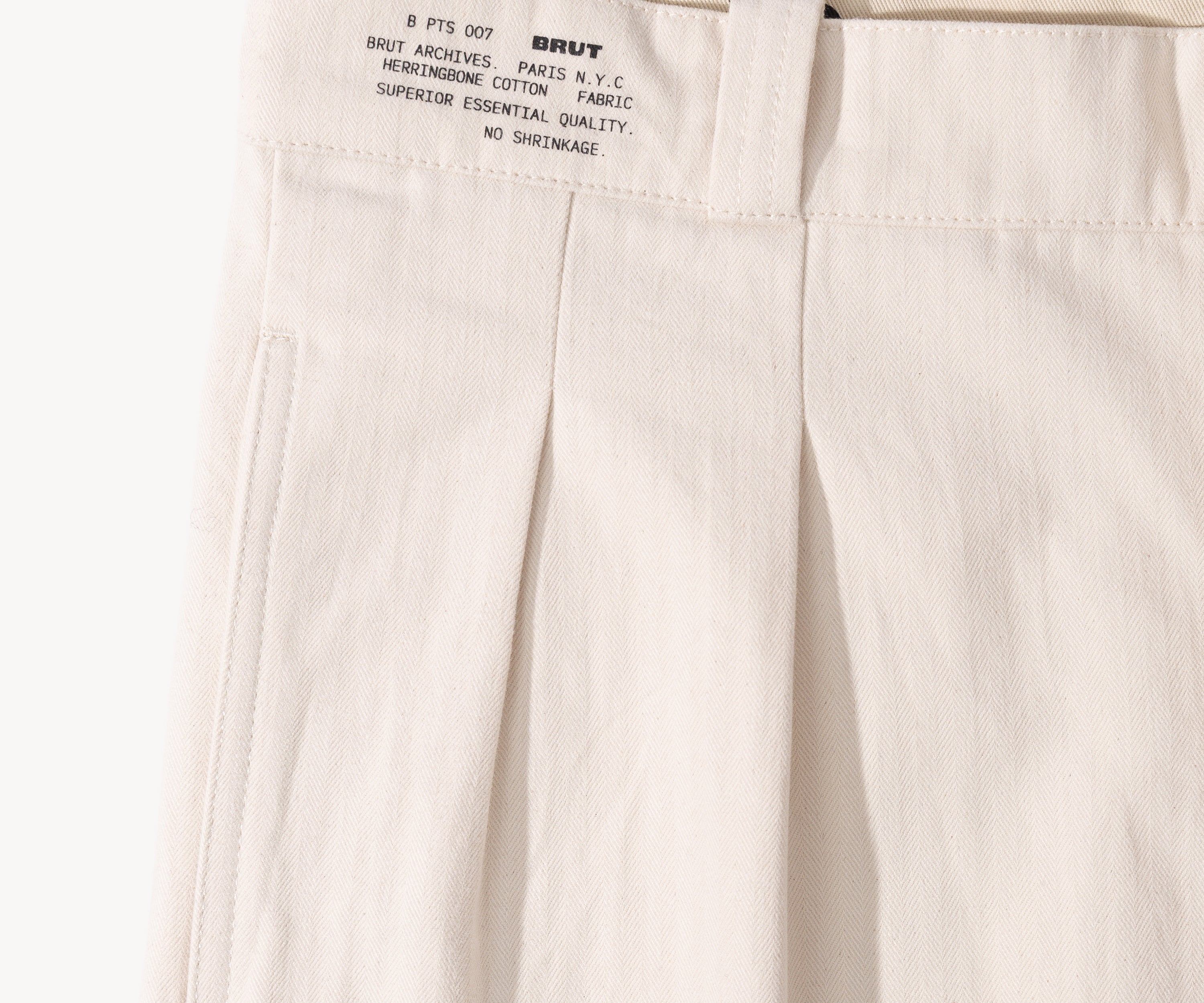 THE DOUBLE PLEAT PANTS  Taille US26 / FR36 / ÉCRU - BRUT Clothing