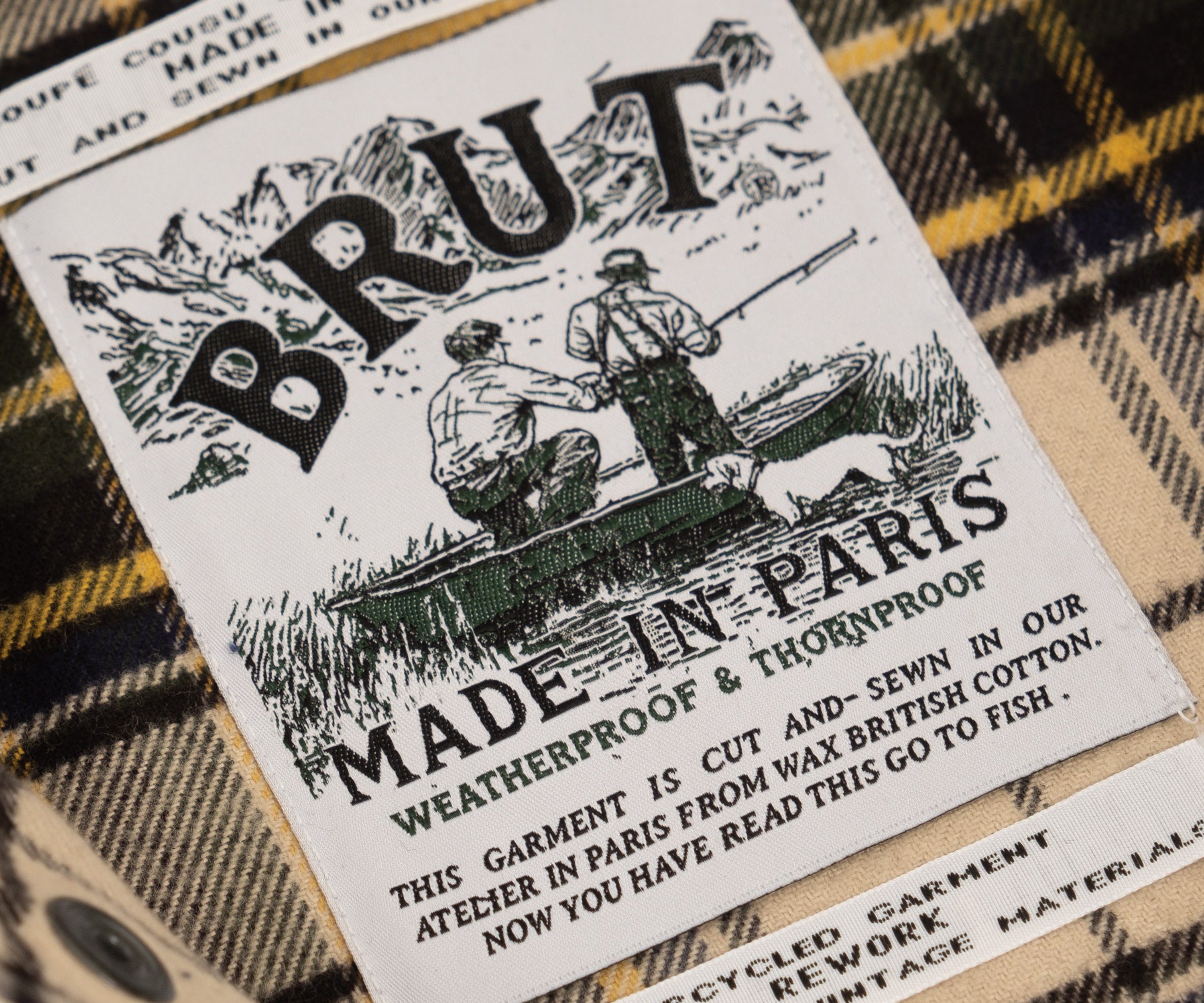 REWORK® BARBOUR V5 - N° 074 Coats & Jackets LARGE / OLIVE GREEN - BRUT Clothing