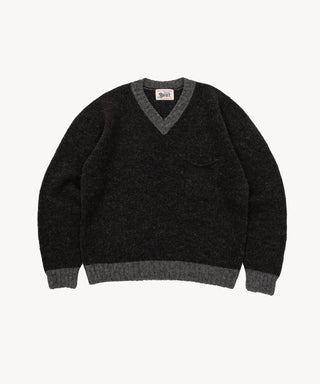 THE V-NECK SHETLAND