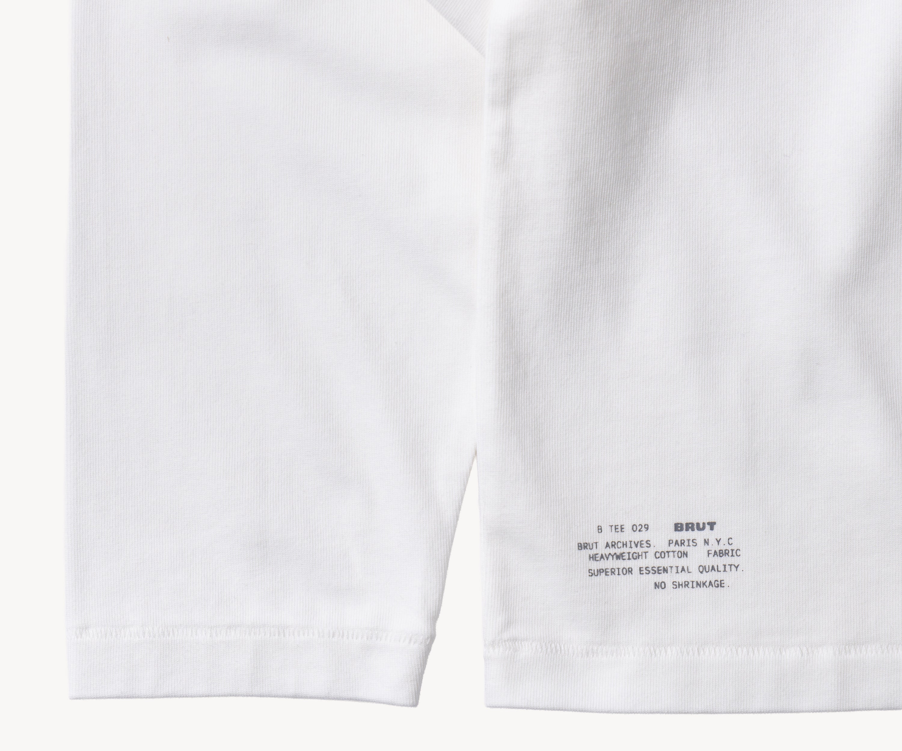 THE BEST LONG SLEEVES POCKET T-SHIRT - T-shirts X-SMALL / BLANC - BRUT Clothing