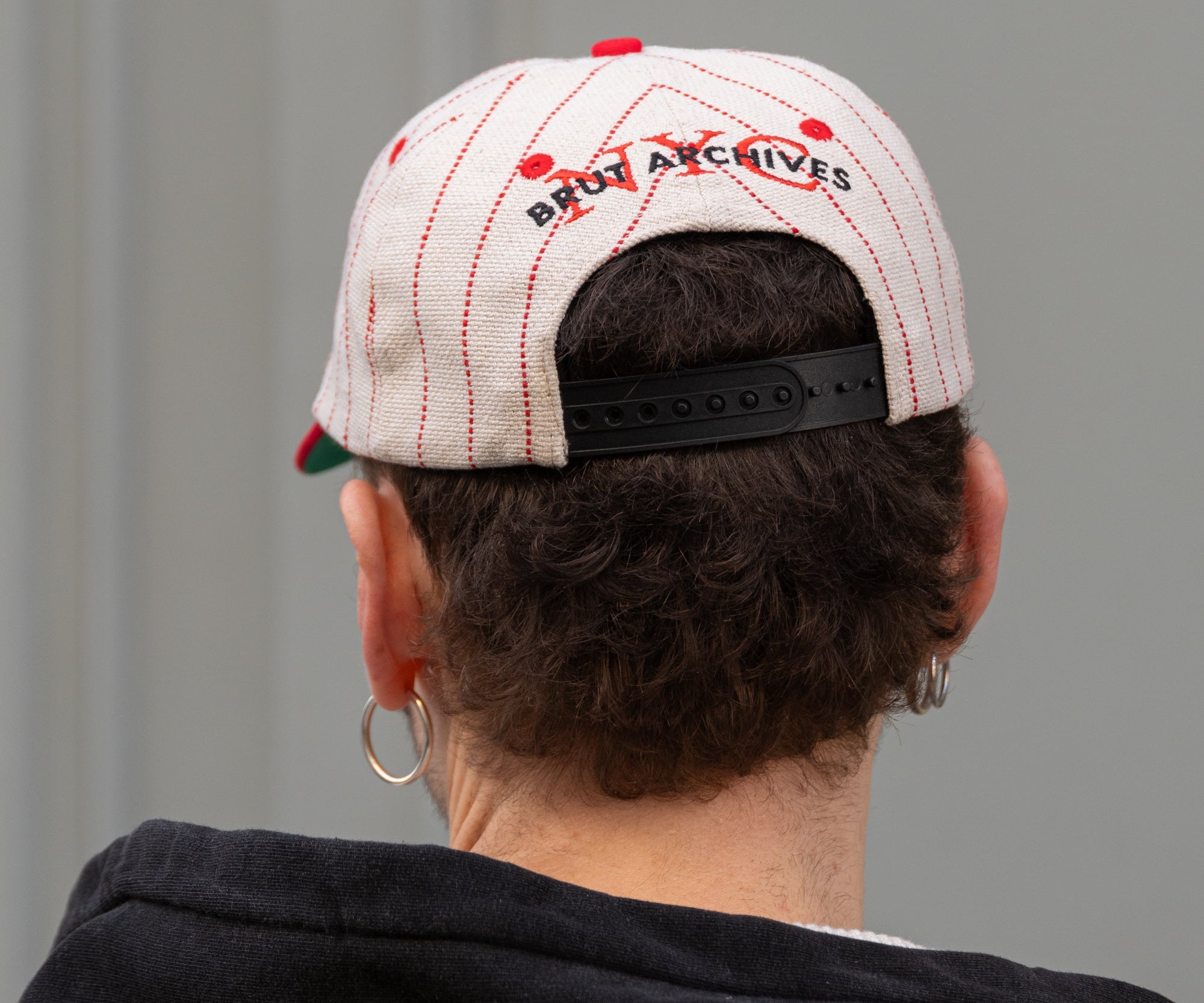THE BASEBALL CAP Casquettes et chapeaux ÉCRU / ROUGE - BRUT Clothing