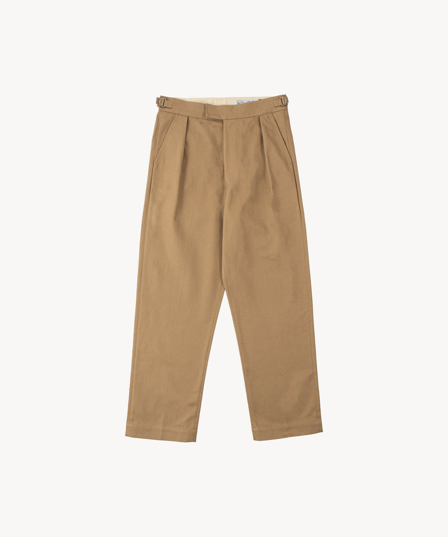 <span>THE ONE PLEAT PANTS</span>