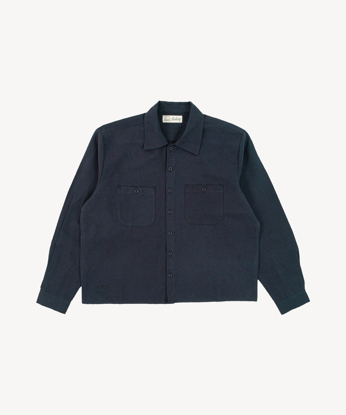 THE OVERSIZED WORK SHIRT