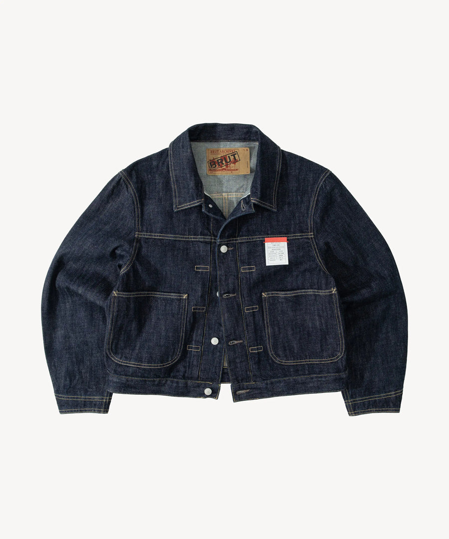 <span>THE PLEATED SELVEDGE DENIM JACKET</span>