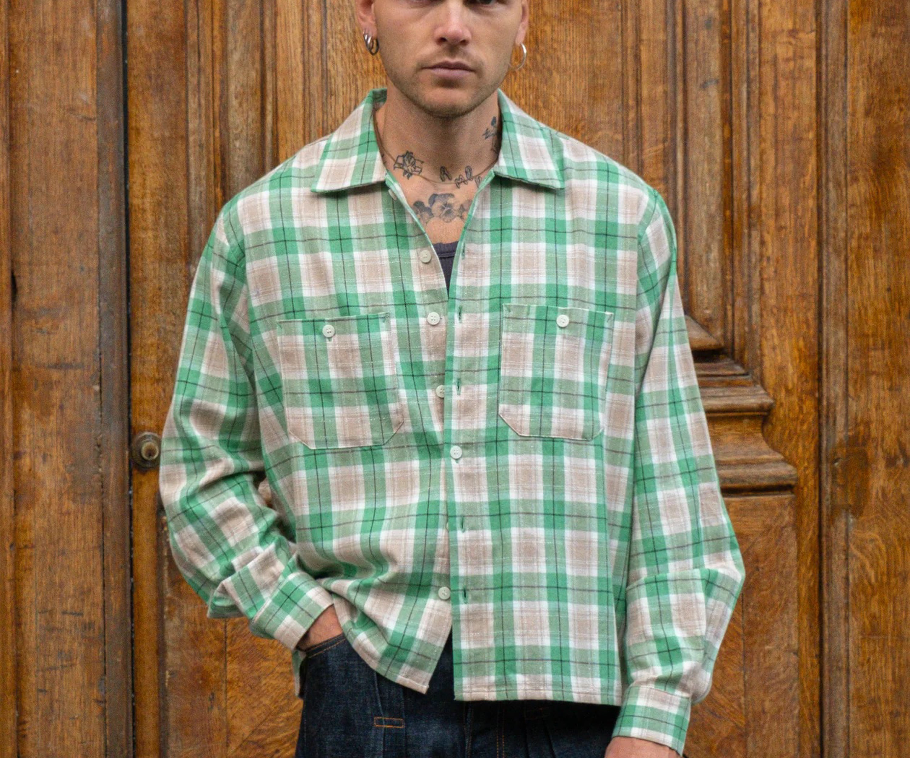 THE OVERSIZED WORK SHIRT Chemises XS / VERT-BEIGE - BRUT Clothing