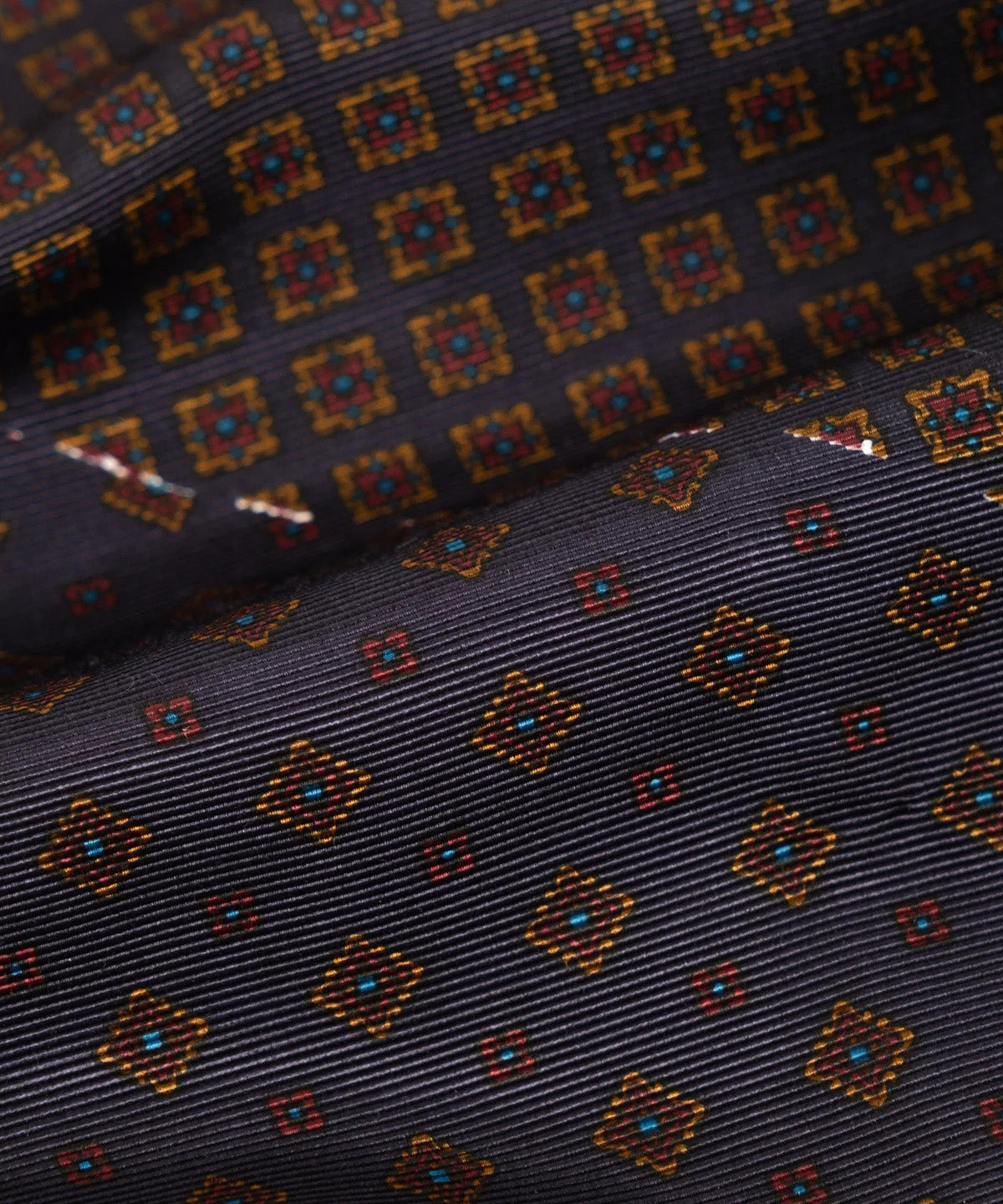 THE TIE SHIRT - N°003 | BRUT Vintage Shop | Worldwide shipping