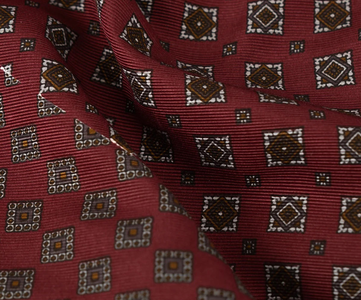REWORK® TIE SHIRT - N° 008 Chemises SMALL / ROUGE - BRUT Clothing