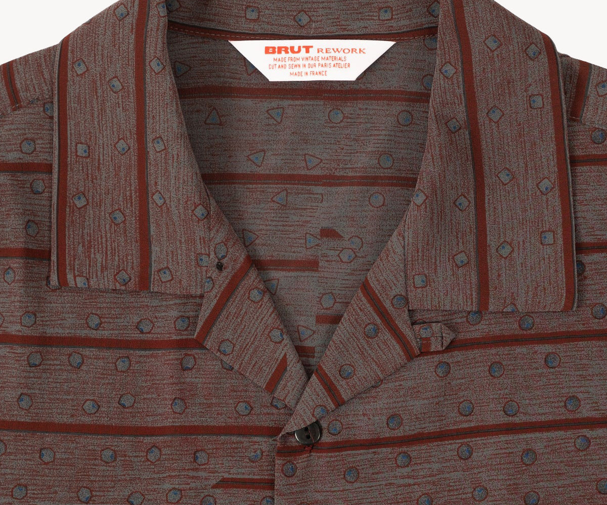 REWORK® TIE SHIRT - N° 032 Chemises SMALL / ROUGE - BRUT Clothing