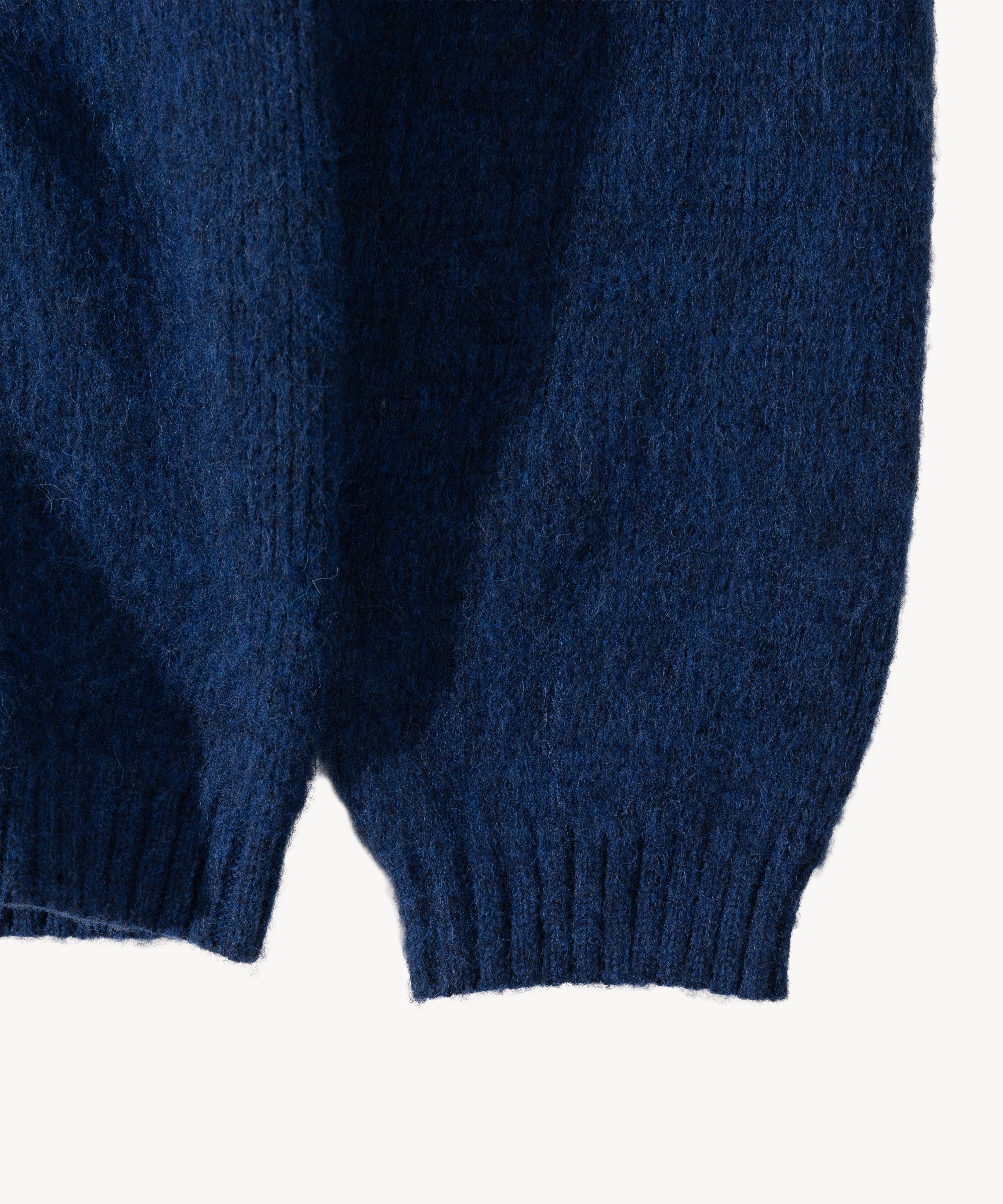 THE TOÉ  PIGALLE SHAGGY CARDIGAN  ダークブルー THE TOE Pigalle Shaggy Cardigan カーディガン 【公式通販】