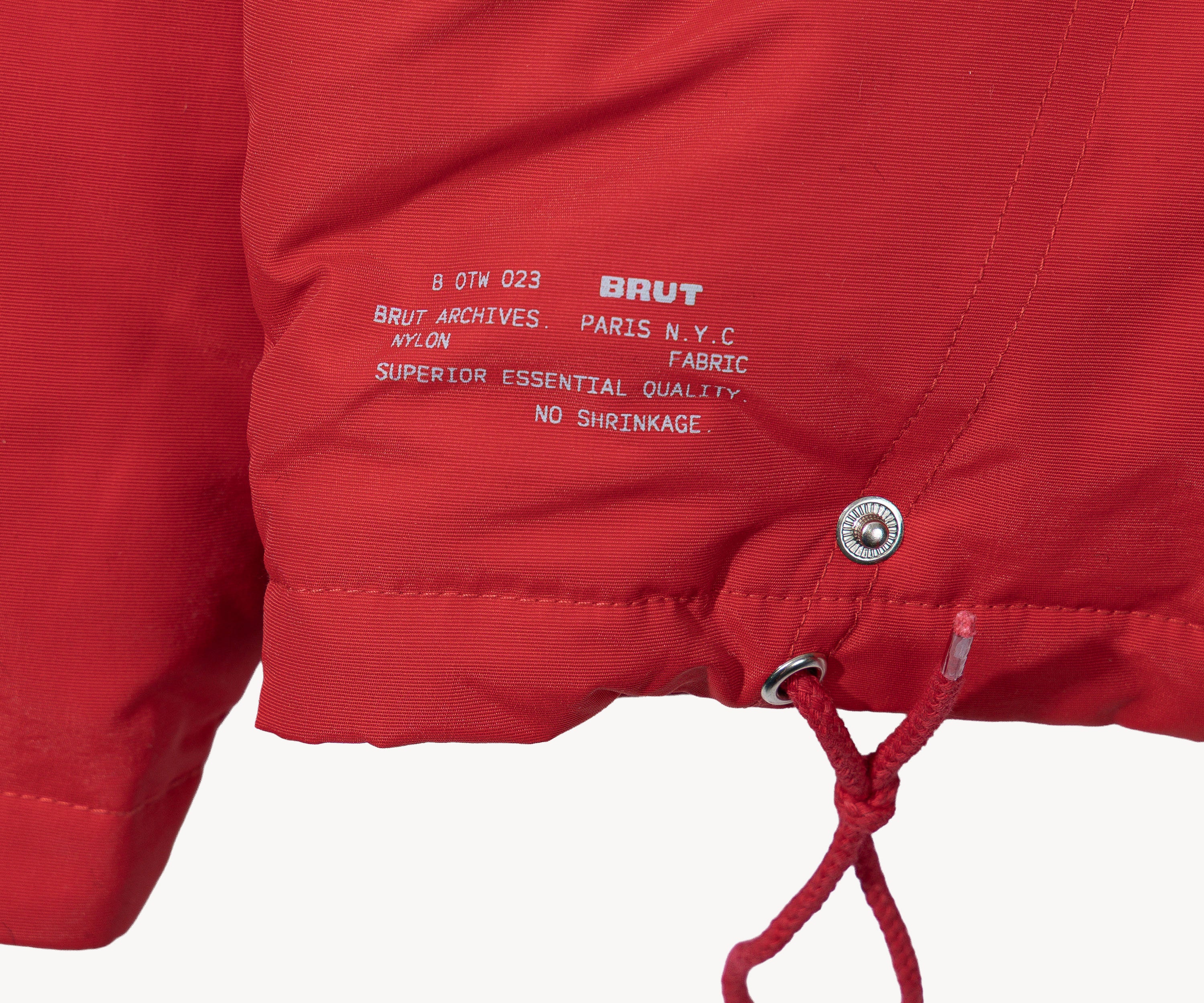 THE SUMMIT JACKET Manteaux et vestes TAILLE S / ROUGE - BRUT Clothing