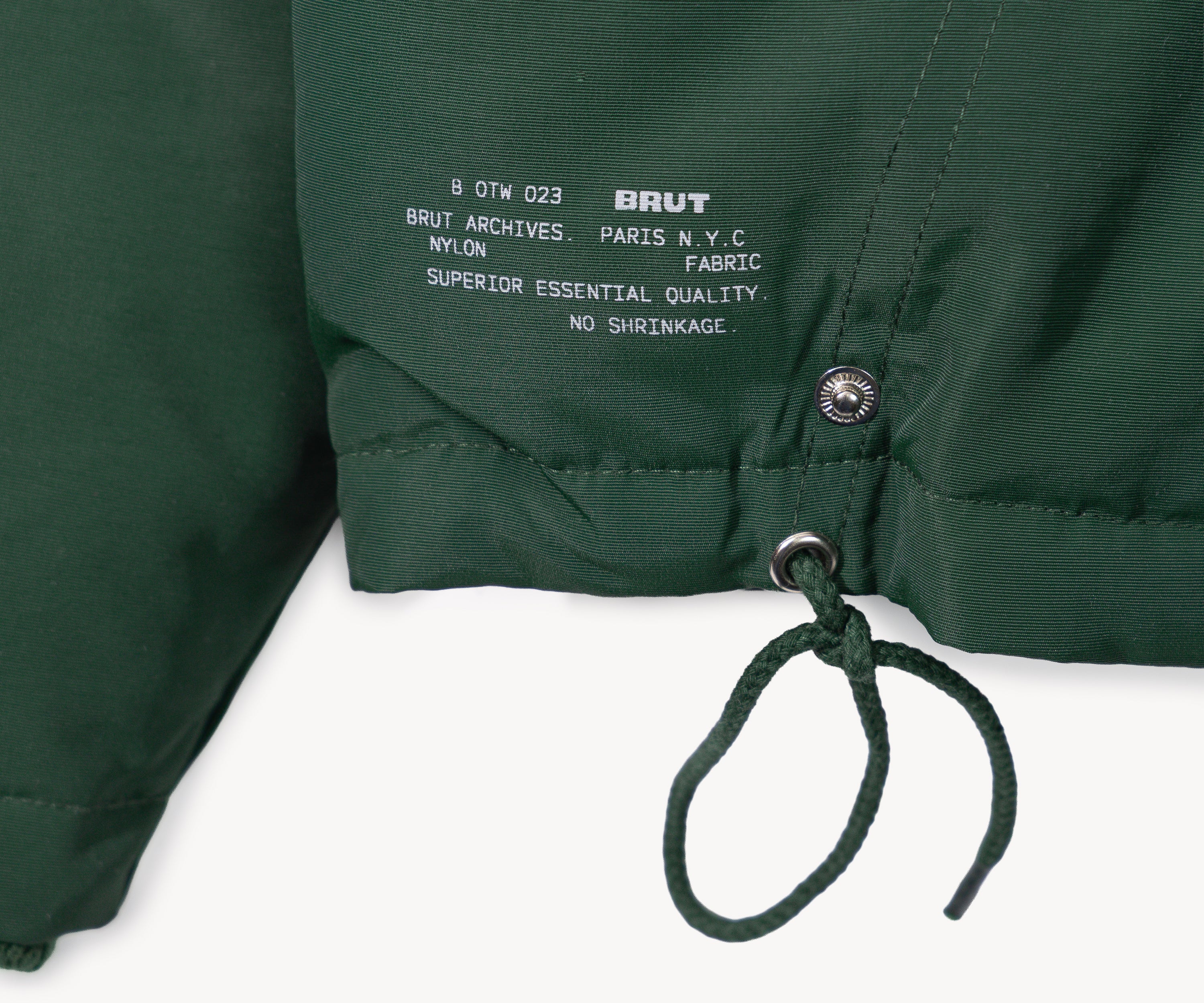 THE SUMMIT JACKET Manteaux et vestes TAILLE S / VERT - BRUT Clothing