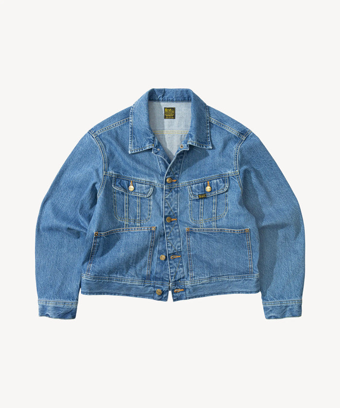 <span>THE RIVET TRUCKER JACKET</span>