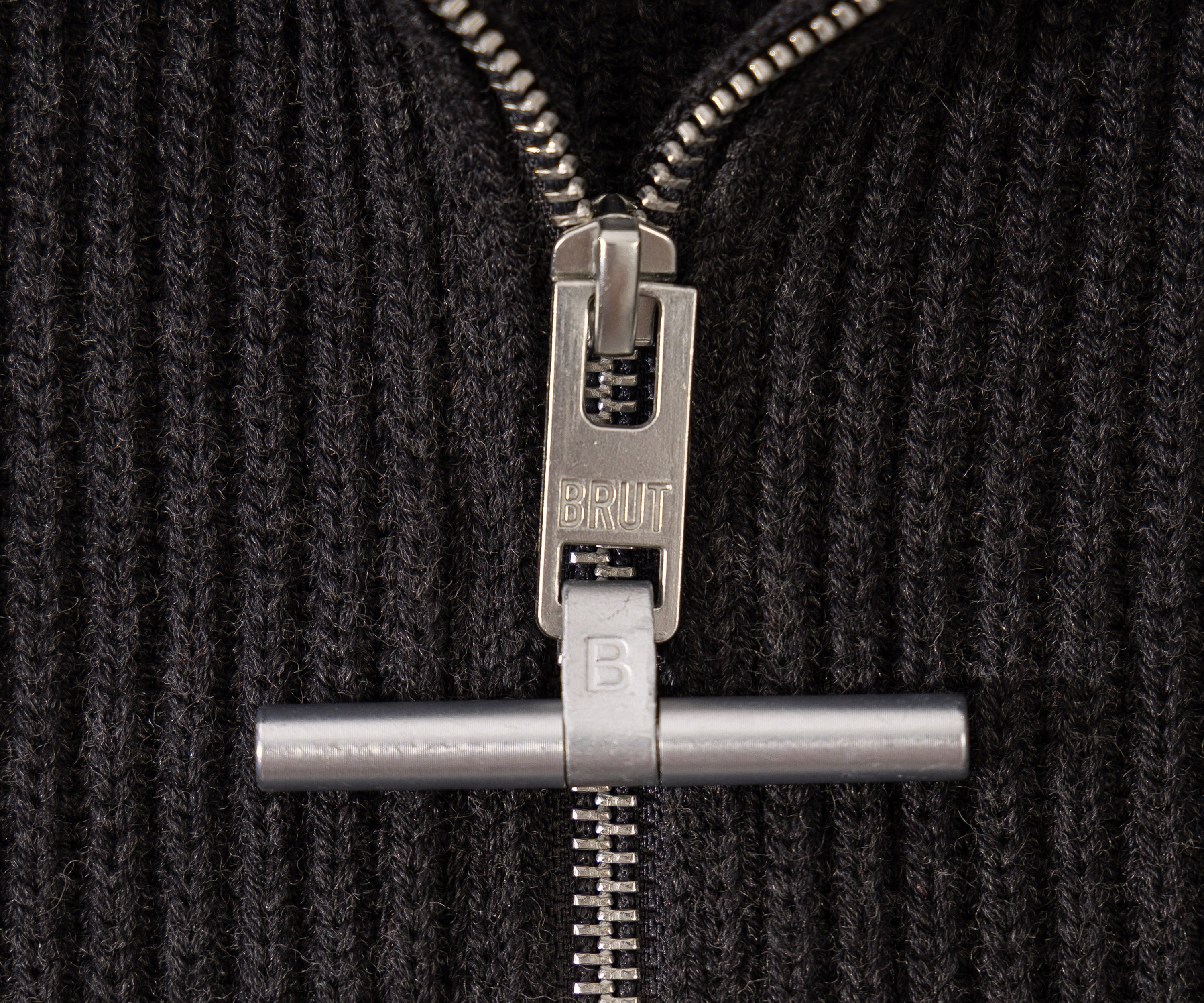 THE TRUCKER SWEATER - Tricot - Taille S / CHARBON - BRUT Clothing