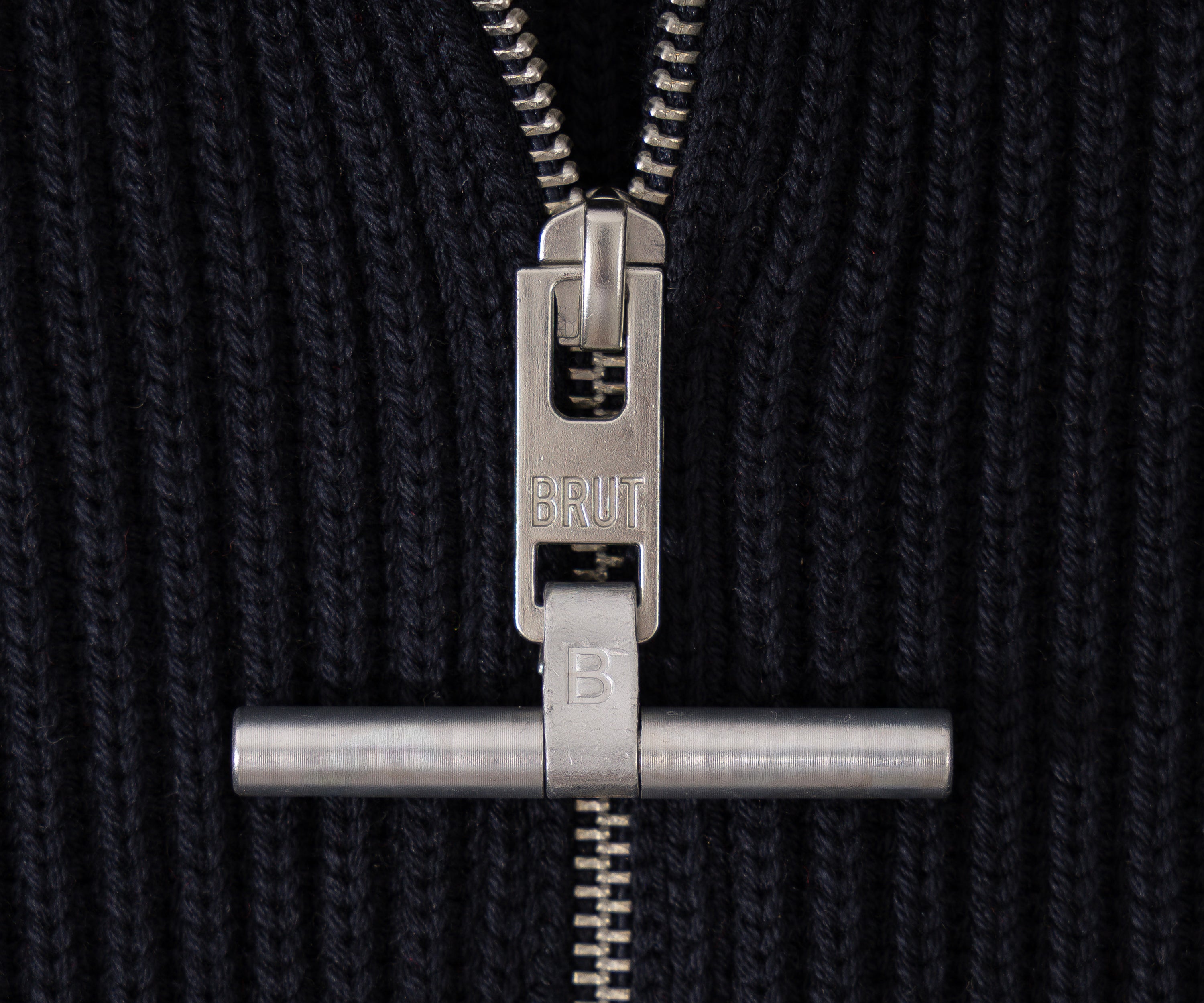 THE TRUCKER SWEATER SMALL / BLEU MARINE - BRUT Clothing